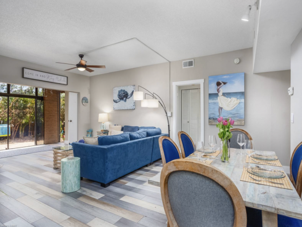 Beautiful Two Bedroom Vacation Rental Condo in Siesta Key